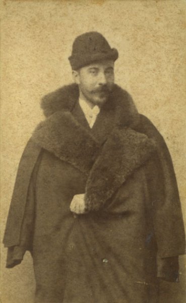 no title (portrait of a rich gentleman in a fur coat)